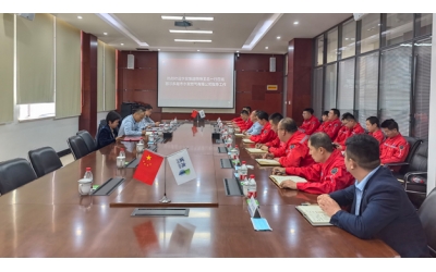 水發(fā)集團(tuán)黨委委員、副總經(jīng)理王東凱一行到鄂爾多斯水發(fā)燃?xì)夤鹃_展基層黨建聯(lián)系點(diǎn)調(diào)研并講授黨課
